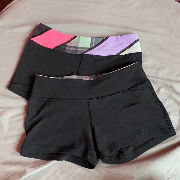 Black ivivva shorts - Picture 1 of 1